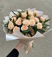 Букет Кремовые розы Латте в Шаликово