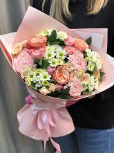 Букет нежные объятья в Шаликово Букет цветов из: Гвоздики, Розы и Хризантемы в Шаликово